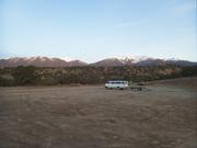 Early morning, at the meeting place before driving on lots of dirt roads to arrive at the aid station